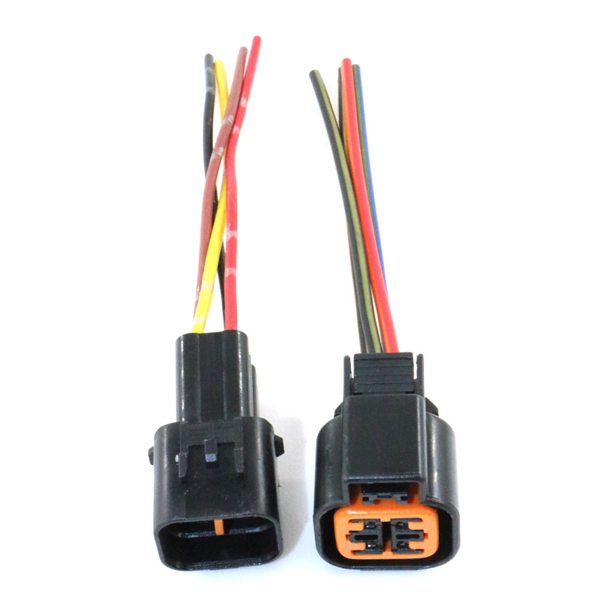 Function of the fiber optic adapter dust cap