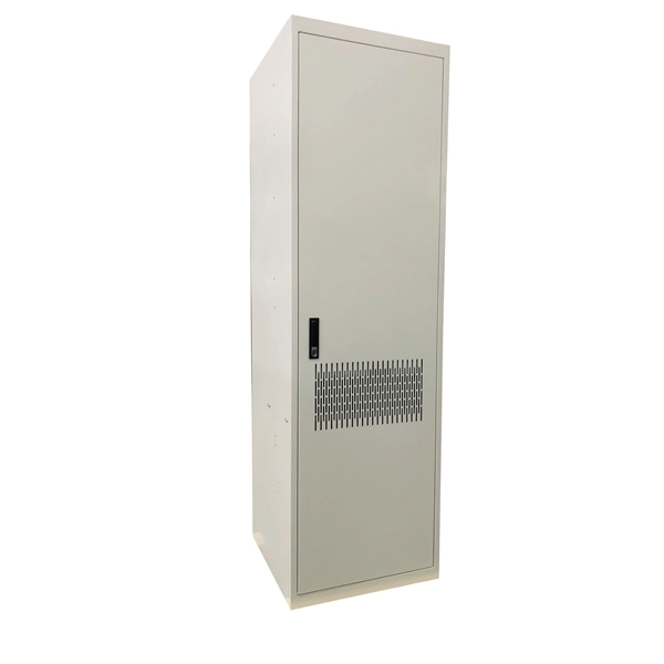 How to use the electrical distribution box for the equipment